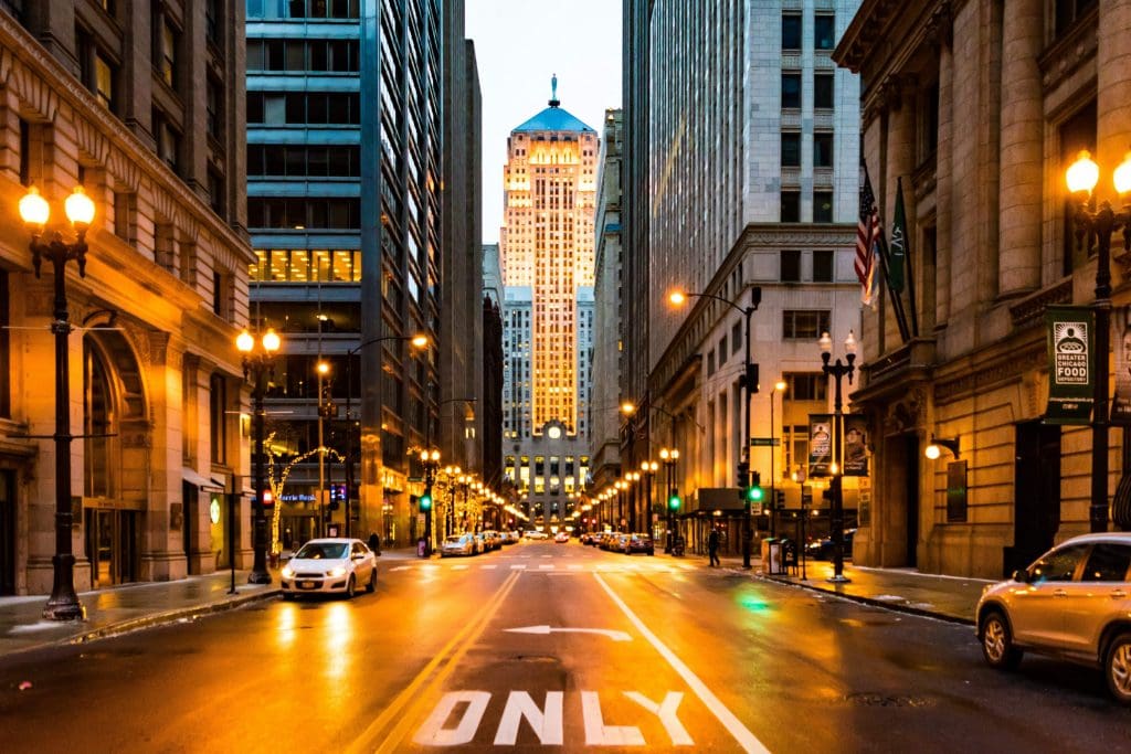 Wide shot of a street in downtown Chicago